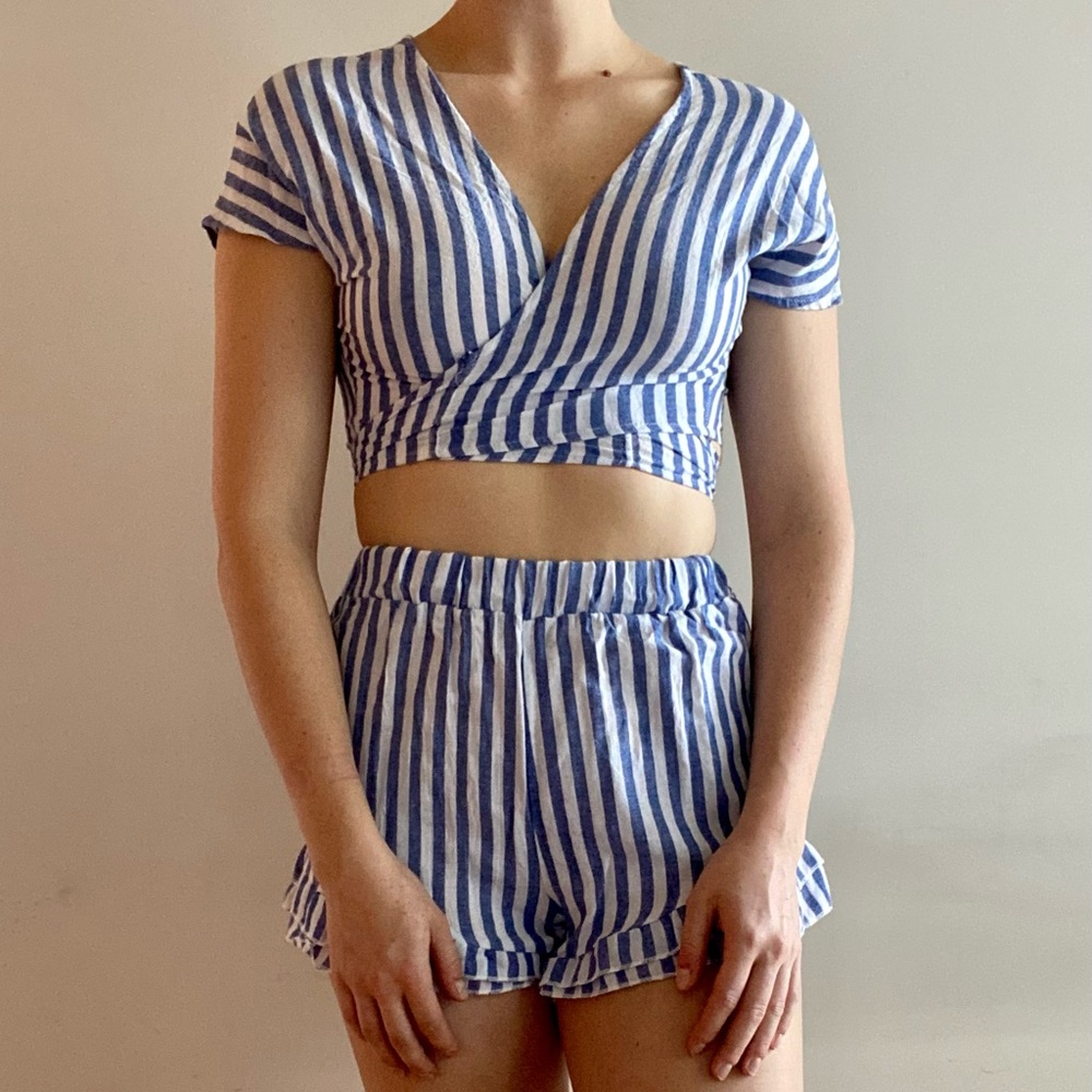 Two piece set